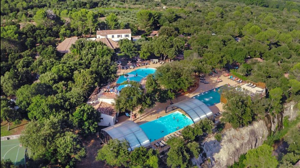 Camping Les Pres Du Roi Sommières Buitenkant foto